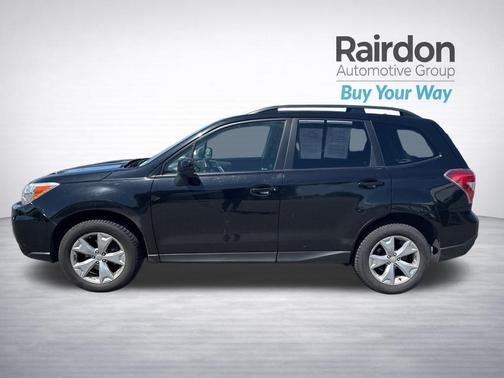 Crystal Black Silica 2014 Subaru Forester 2.5i Premium