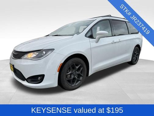 2018 Chrysler Pacifica Touring-L Plus