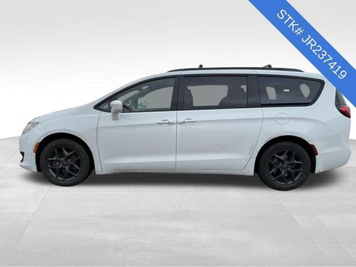 2018 Chrysler Pacifica Touring-L Plus