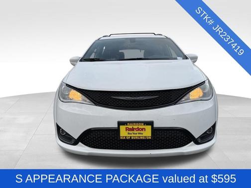 2018 Chrysler Pacifica Touring-L Plus