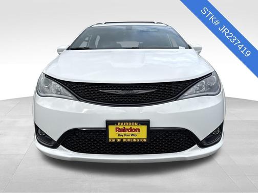 2018 Chrysler Pacifica Touring-L Plus