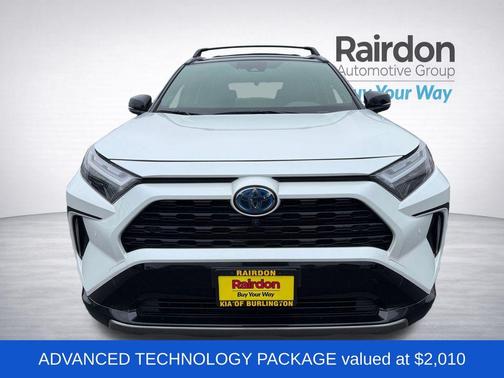 Wind Chill Pearl / Midnight Black Metallic 2024 Toyota RAV4 Hybrid XSE