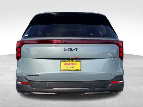 Iceberg Green 2027 Kia Carnival SX