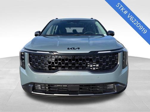 Iceberg Green 2027 Kia Carnival SX