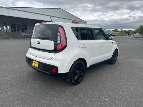 2017 Kia Soul Base