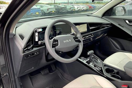 2025 Kia Niro EX