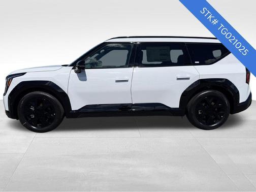 Glacier White 2026 Kia EV9 Land