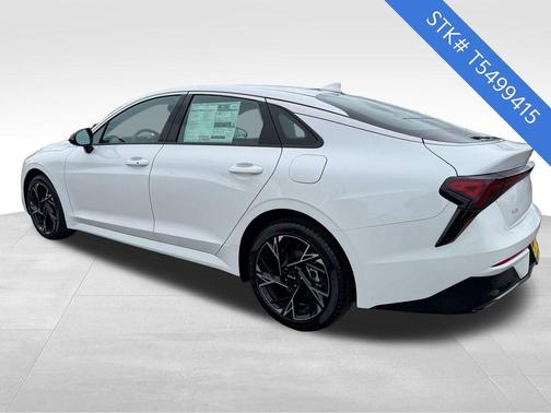 Snow White Pearl 2026 Kia K5 GT-Line