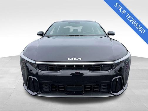 Aurora Black Pearl 2026 Kia K4 GT-LINE