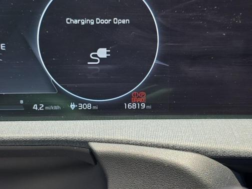 Snow White Pearl 2024 Kia EV6 Wind