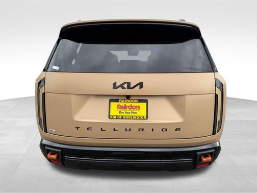 Terrain 2027 Kia Telluride SX-Prestige