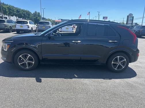 2023 Kia Niro SX