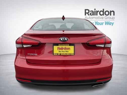 Currant Red 2017 Kia Forte S