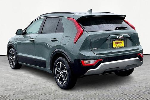 2025 Kia Niro SX