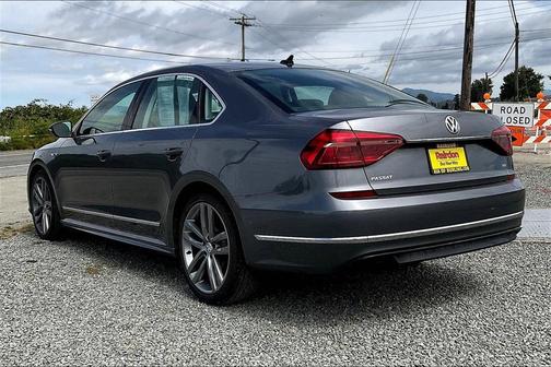 2017 Volkswagen Passat 1.8T R-Line