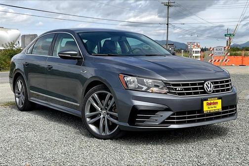 2017 Volkswagen Passat 1.8T R-Line