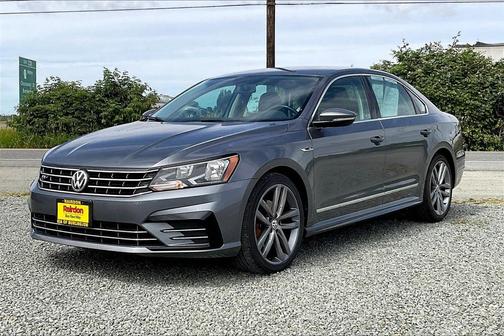 2017 Volkswagen Passat 1.8T R-Line