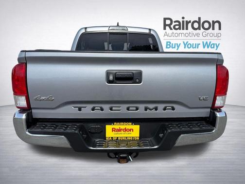 Silver Sky Metallic 2017 Toyota Tacoma SR5