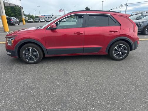 2023 Kia Niro EX