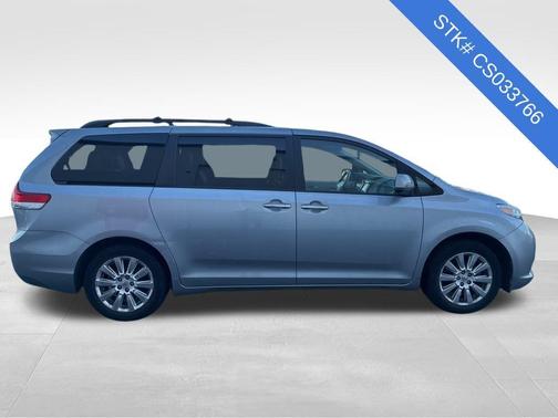 2012 Toyota Sienna XLE