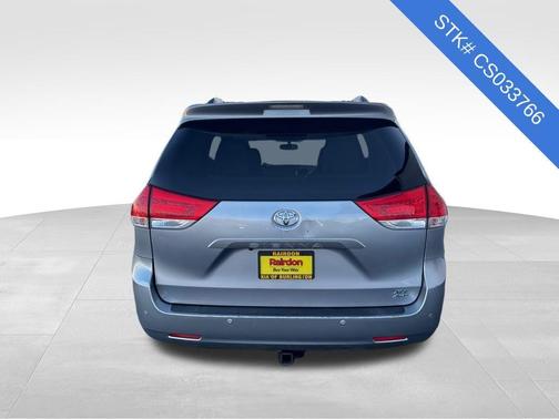 2012 Toyota Sienna XLE