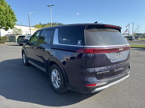 2022 Kia Carnival LXS