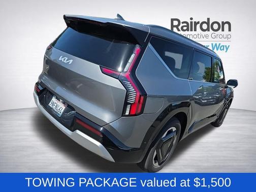 Pebble Gray 2024 Kia EV9 Land