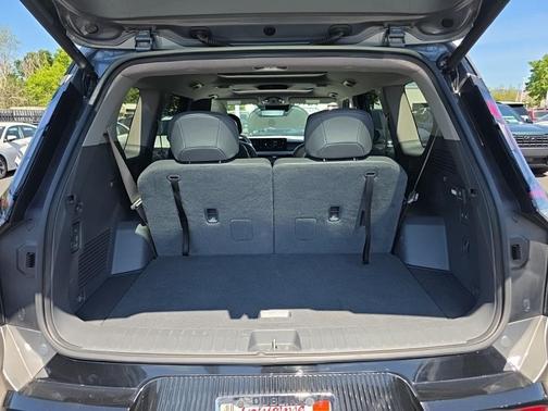 Pebble Gray 2024 Kia EV9 Land