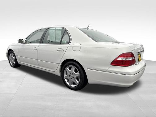 2004 Lexus LS 430 