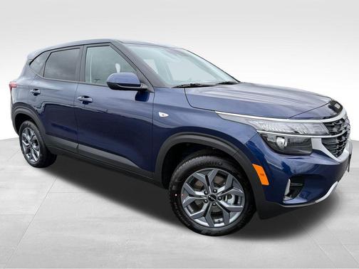 Dark Ocean Blue 2026 Kia Seltos LX