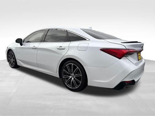 2019 Toyota Avalon XLE Touring