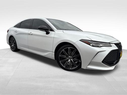 2019 Toyota Avalon XLE Touring