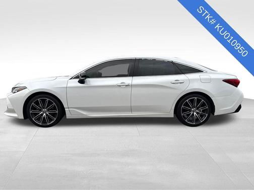 2019 Toyota Avalon XLE Touring