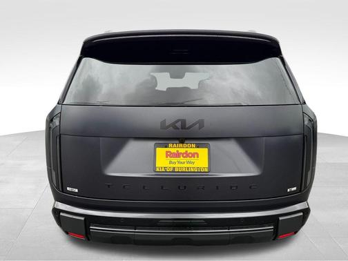 Metal 2027 Kia Telluride SX