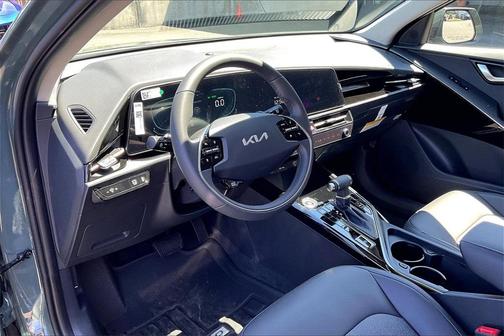 2025 Kia Niro EX