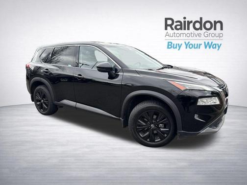 Black 2021 Nissan Rogue SV