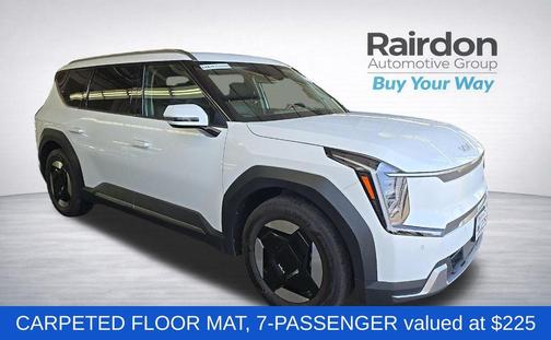 Snow White Pearl 2024 Kia EV9 Wind