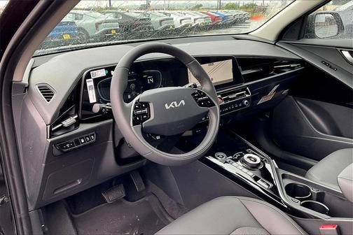 2025 Kia Niro Plug-In Hybrid EX