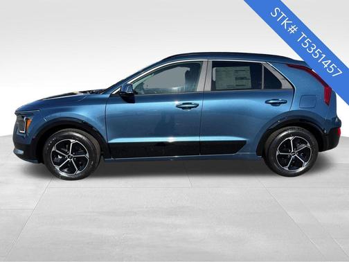 Mineral Blue 2026 Kia Niro SX