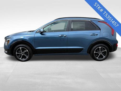 Mineral Blue 2026 Kia Niro SX