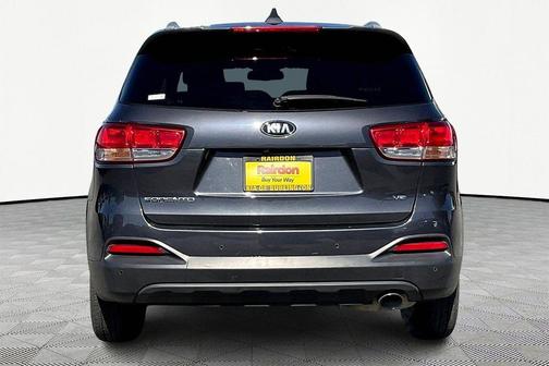 2017 Kia Sorento LX