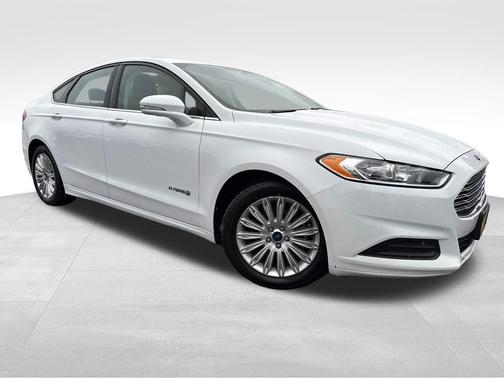 2015 Ford Fusion Hybrid SE
