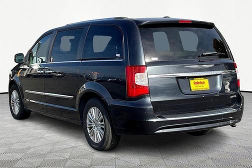 2013 Chrysler Town & Country Limited