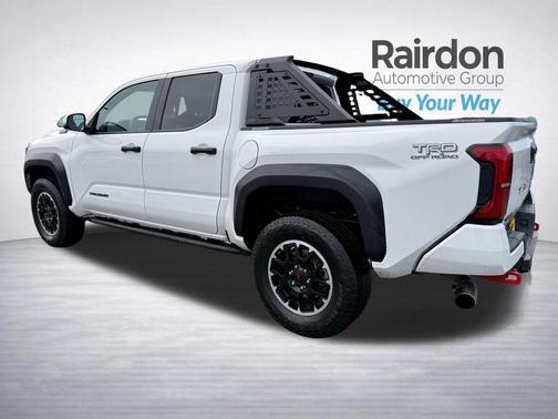 2024 Toyota Tacoma Hybrid TRD