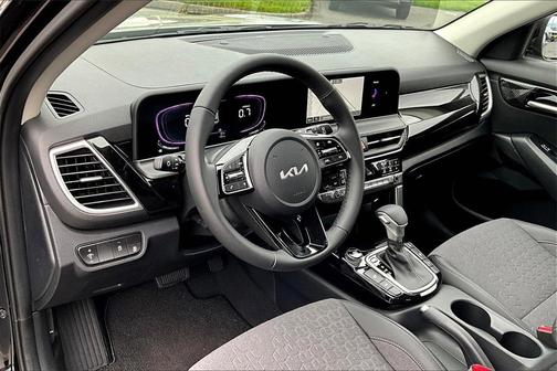 2025 Kia Seltos S