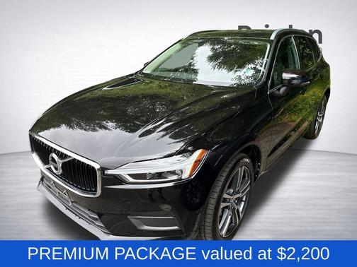 Onyx Black Metallic 2019 Volvo XC60 T6 Momentum