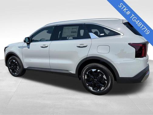 Wolf Gray 2026 Kia Sorento S