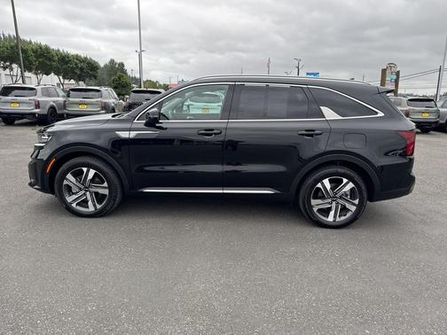 2022 Kia Sorento Plug-In Hybrid SX