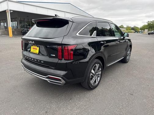 2022 Kia Sorento Plug-In Hybrid SX