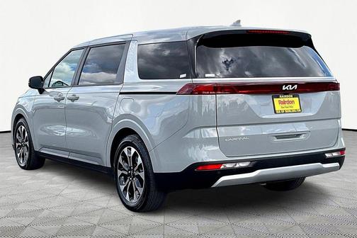2024 Kia Carnival EX